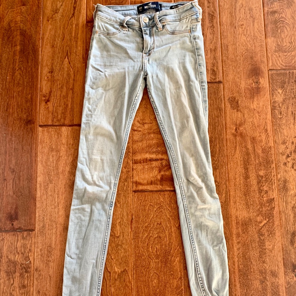 Women’s Light Blue Hollister Jeans
